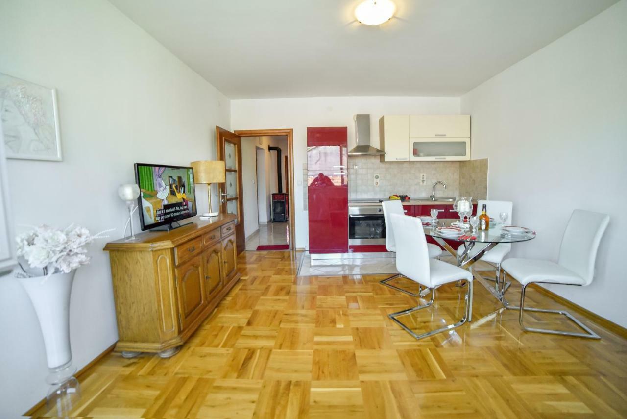 Apartment Ines Sinj Zewnętrze zdjęcie