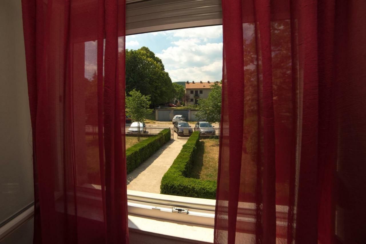 Apartment Ines Sinj Zewnętrze zdjęcie