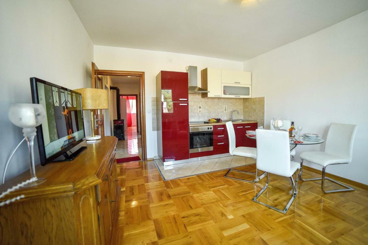 Apartment Ines Sinj Zewnętrze zdjęcie
